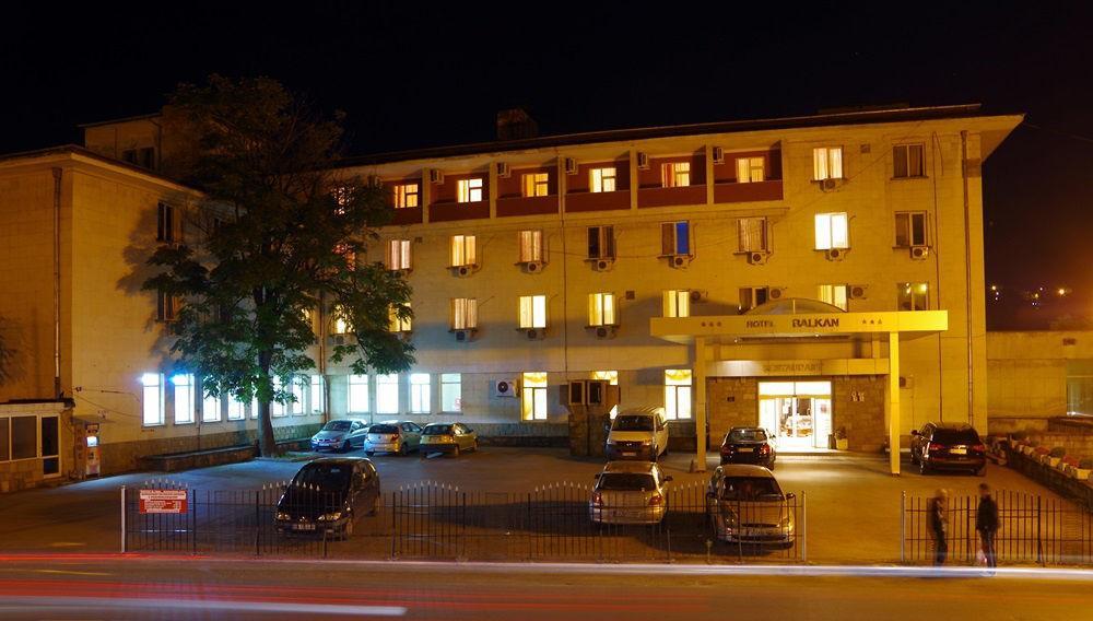 غابروفو Hotel Balkan المظهر الخارجي الصورة